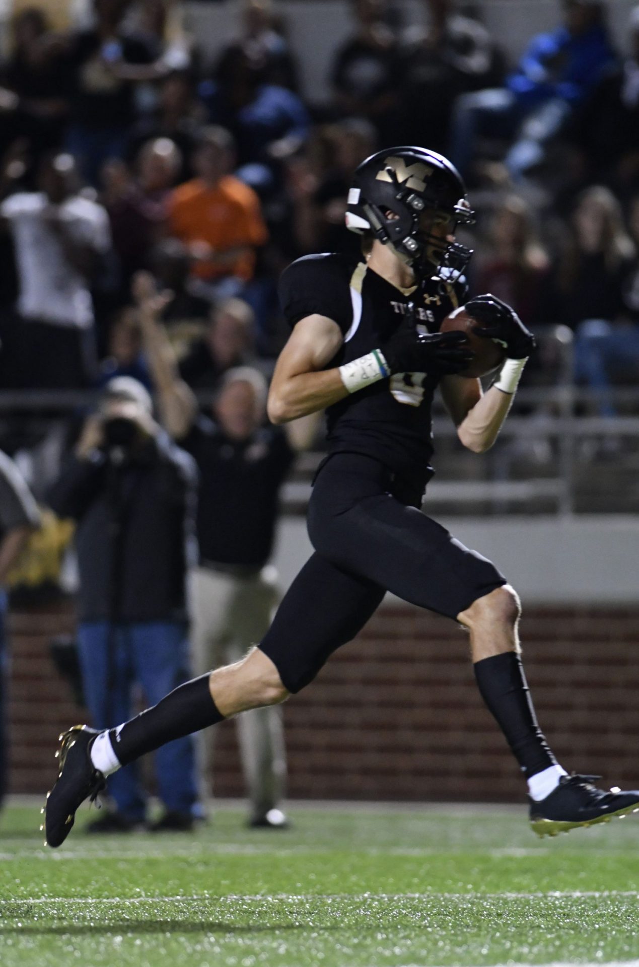 Mansfield Makes Quick Work Of Keller Central In Dominant Fashion