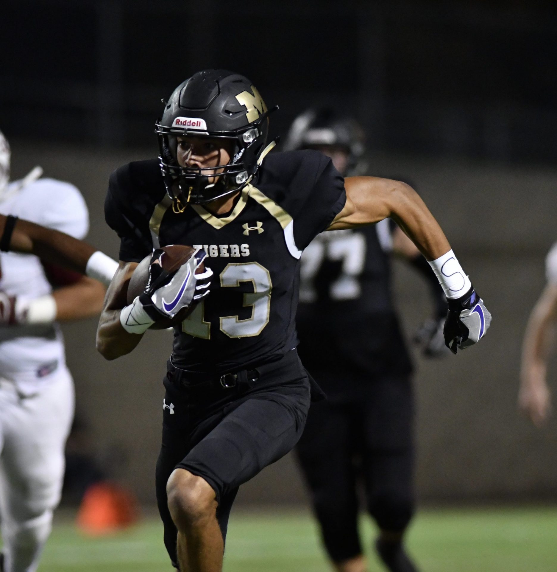 Mansfield Makes Quick Work Of Keller Central In Dominant Fashion