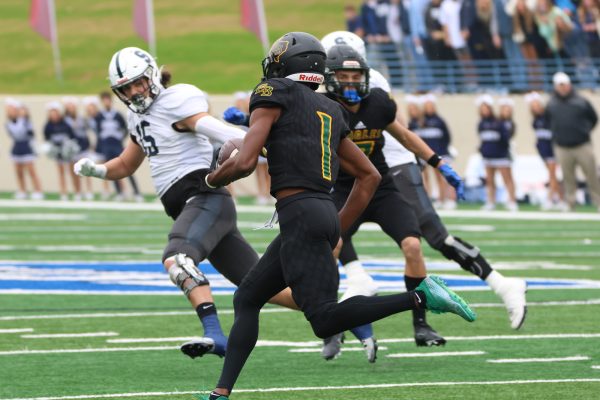 Fort Bend Christian running back Cobey Sellers