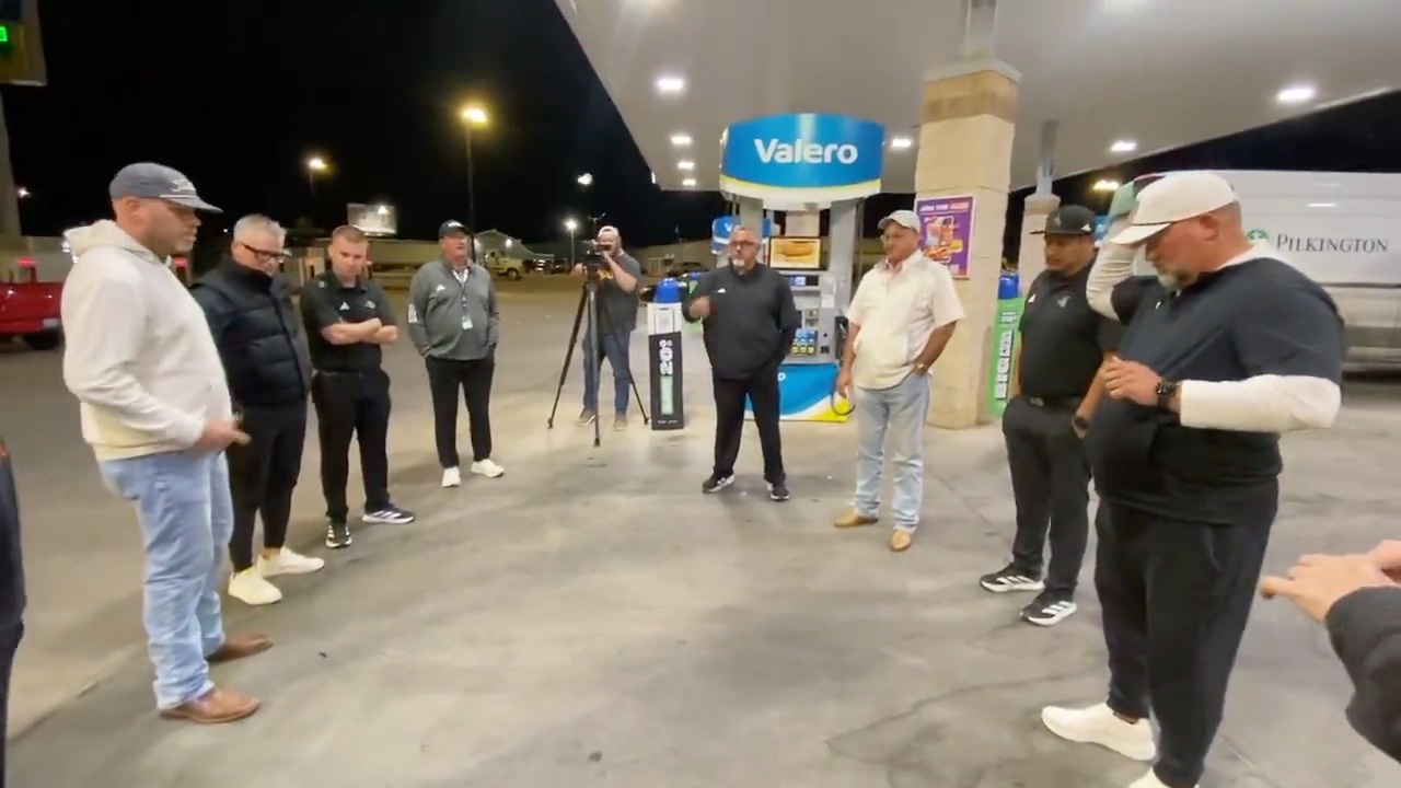 A 63–21 win over Tascosa and a three-way coin flip at a Plainview Valero sent Amarillo High to the 5A DI playoffs, echoing Friday Night Lights drama in real life.