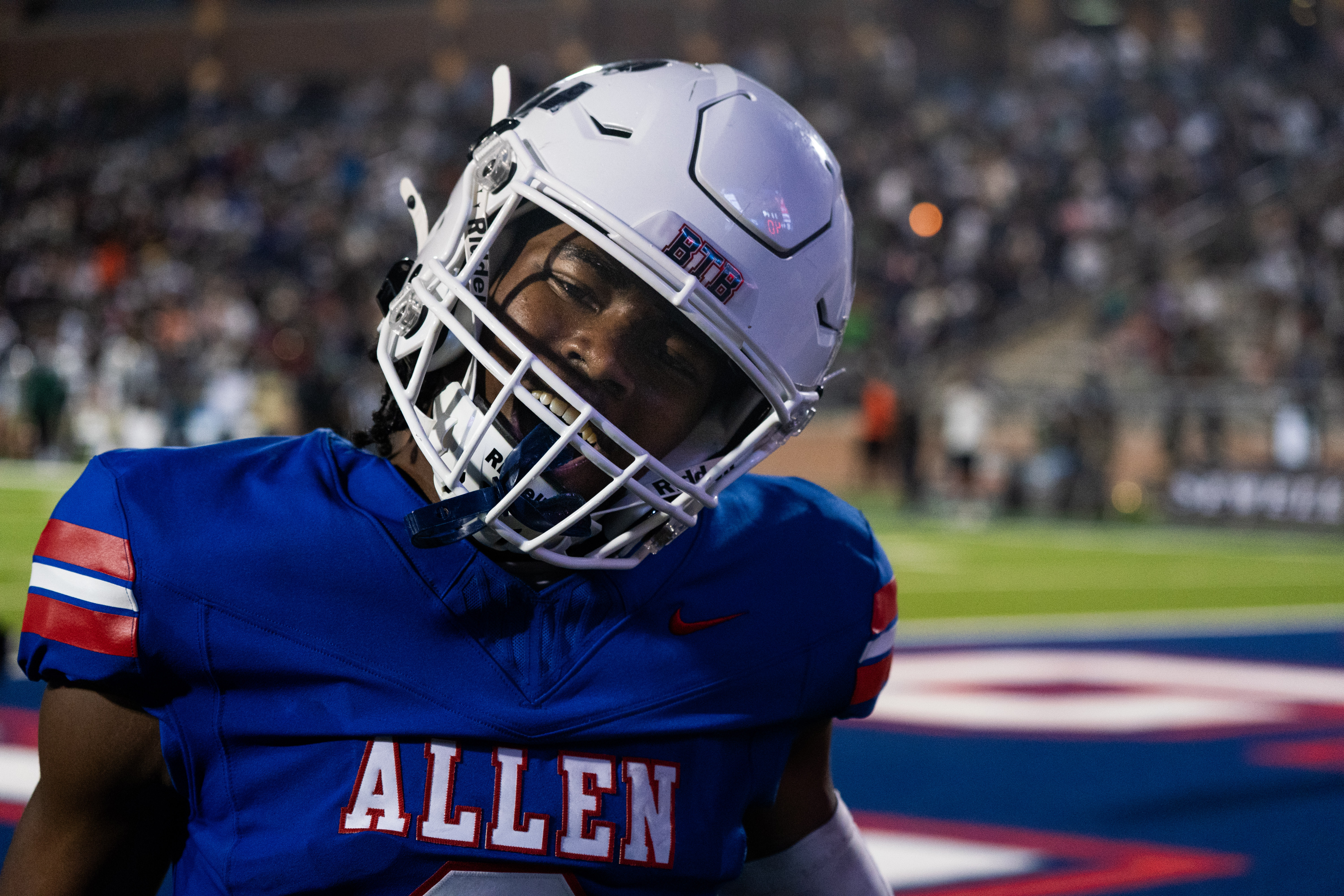 allen football win over desoto